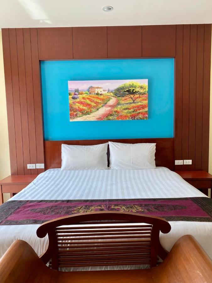 บ้านสุดารัตน์ Phuket ภายนอก รูปภาพ