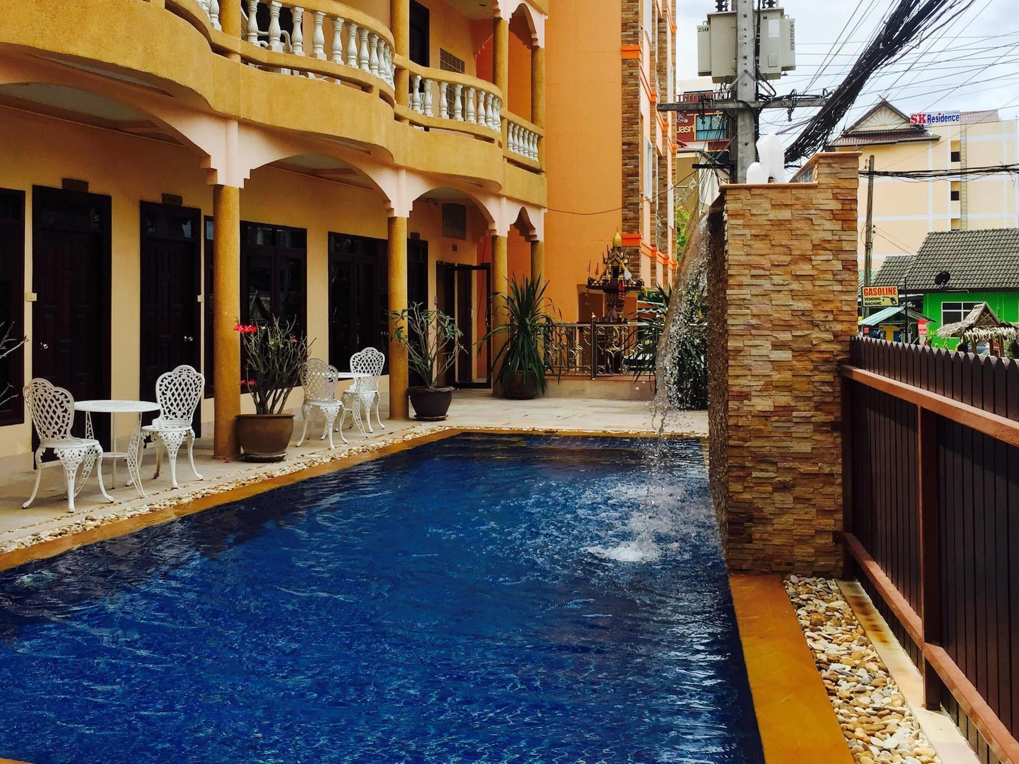 บ้านสุดารัตน์ Phuket ภายนอก รูปภาพ